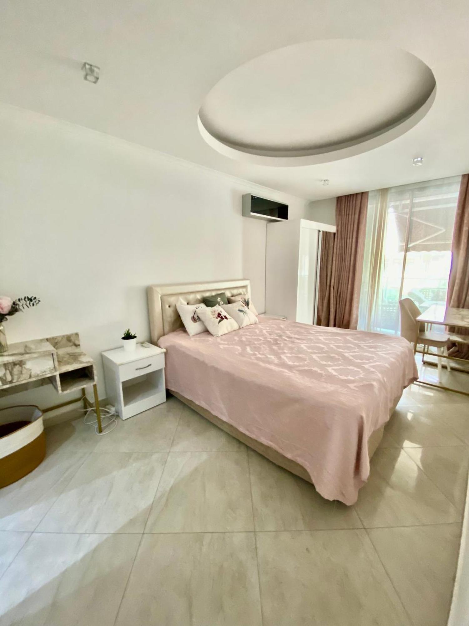 Luxury Flat 2 Mins From Beach Алания Экстерьер фото
